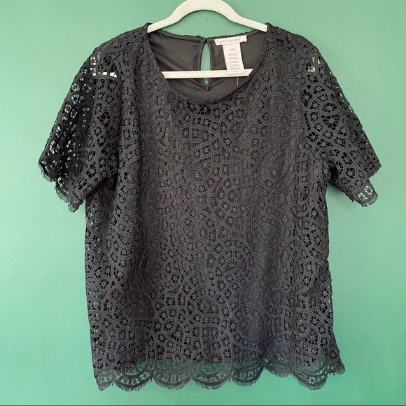 Philosophy Tops - Philosophy XL Black Lace Lined Top